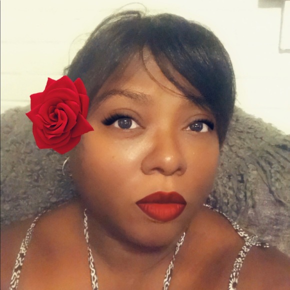 Meet your Posher, Tippi - Picture 1 of 2